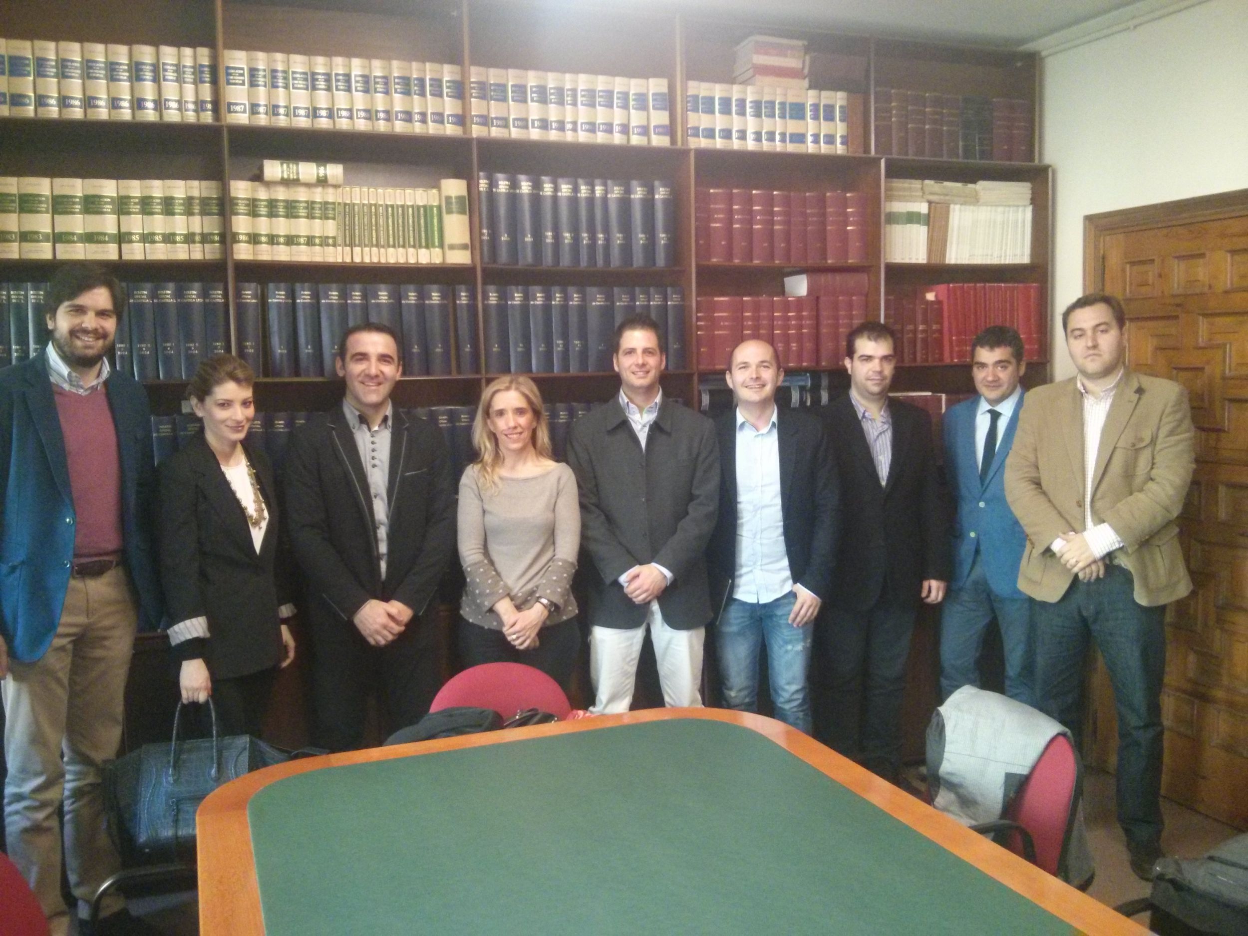 La Junta Directiva de AJE Soria se reúne con el Ayuntamiento de Soria